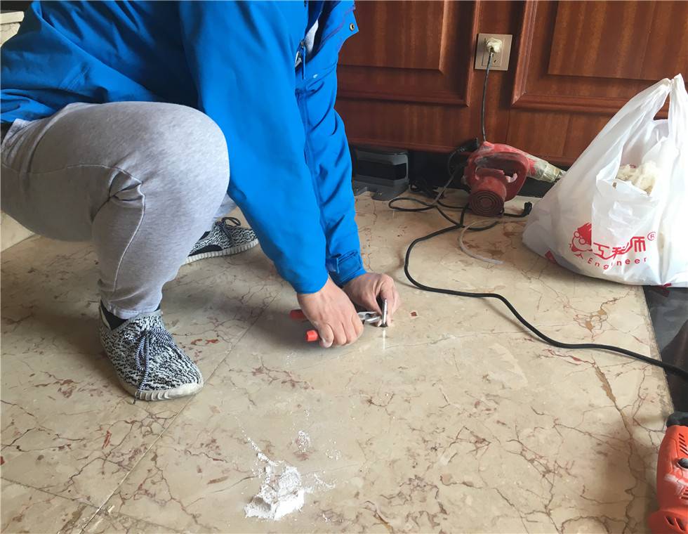 墙砖翘起来了怎么回事啊图片(墙砖翘起来了怎么回事啊图片视频) 墙砖翘起来了怎么回事啊图片(墙砖翘起来了怎么回事啊图片视频)